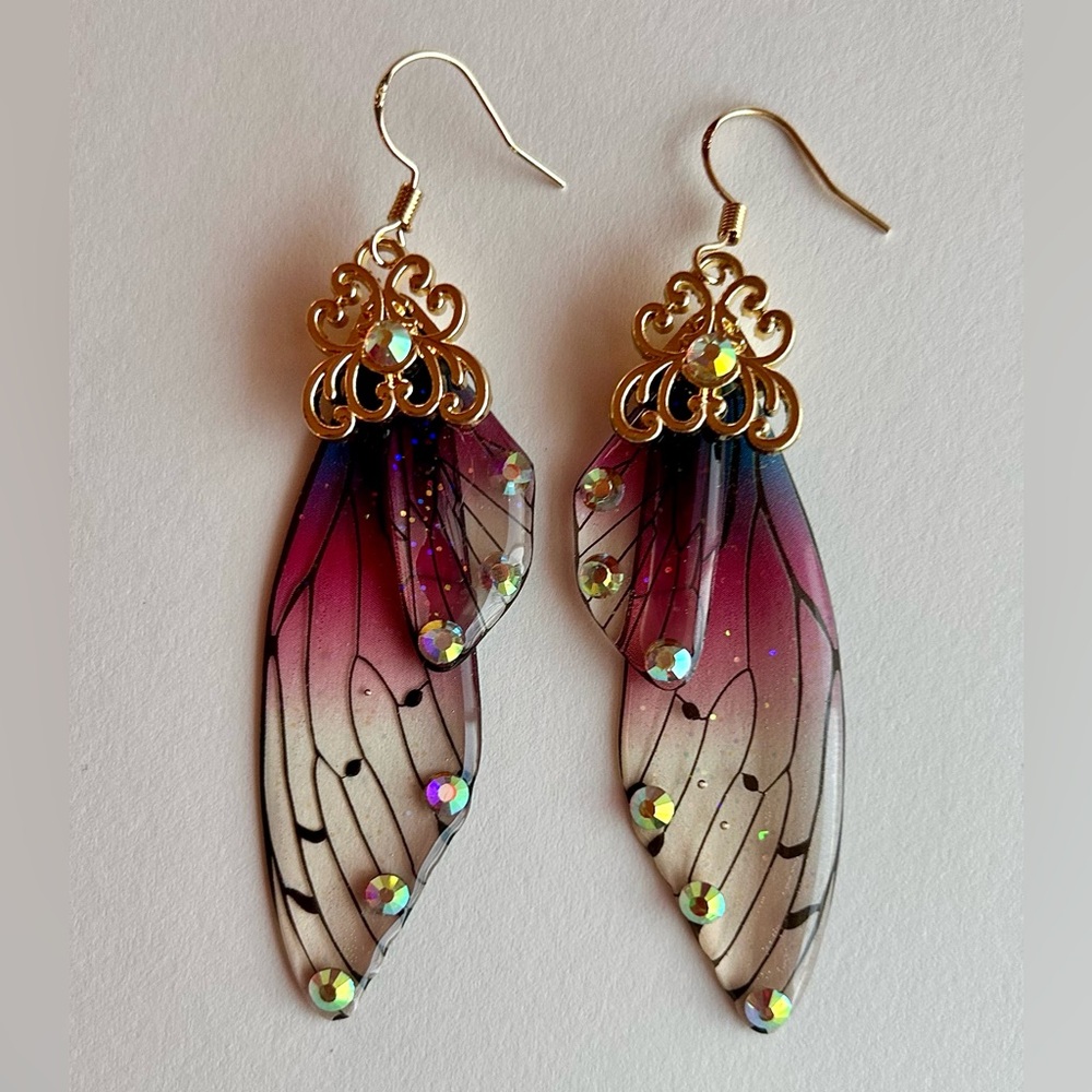 Fairycore Butterfly Wings Drop Earrings - Iridescent Violet-Plum Ombré 925 Hooks